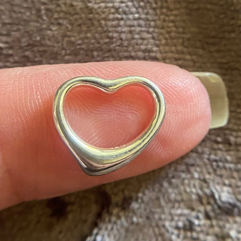 SILVER FLOATING HEART PENDANT