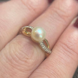 9CT GOLD FRESHWATER PEARL & DIAMOND CROSSOVER RING